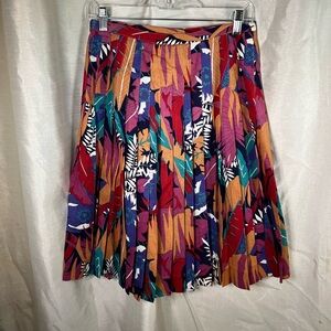 Vintage 80’s Tica Colorful Floral Plant Leaf Print Pleated At Knee Mini Skirt